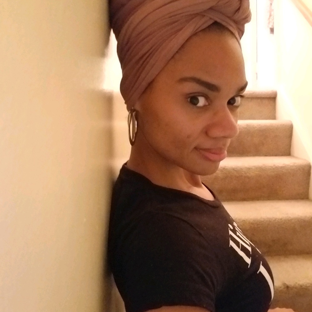 Meet your Posher, Shelle